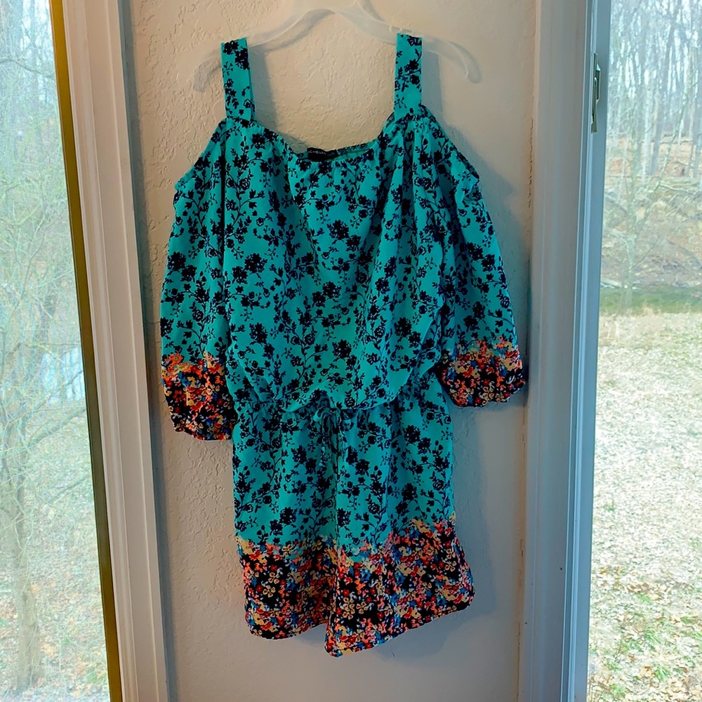 Sale☀️4/$15☀️Girls shorts romper size large EUC